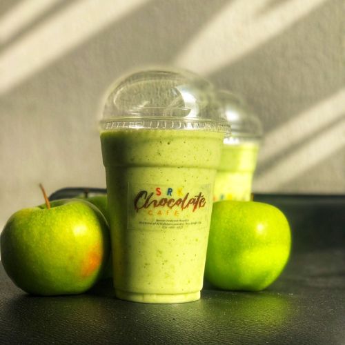 Green Mint Yogurt Smoothie